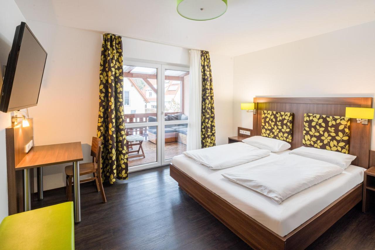 Hotel Knorz Цирндорф Экстерьер фото