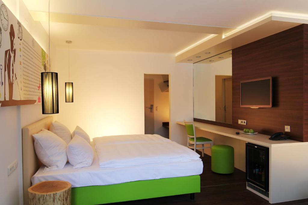 Hotel Knorz Цирндорф Экстерьер фото